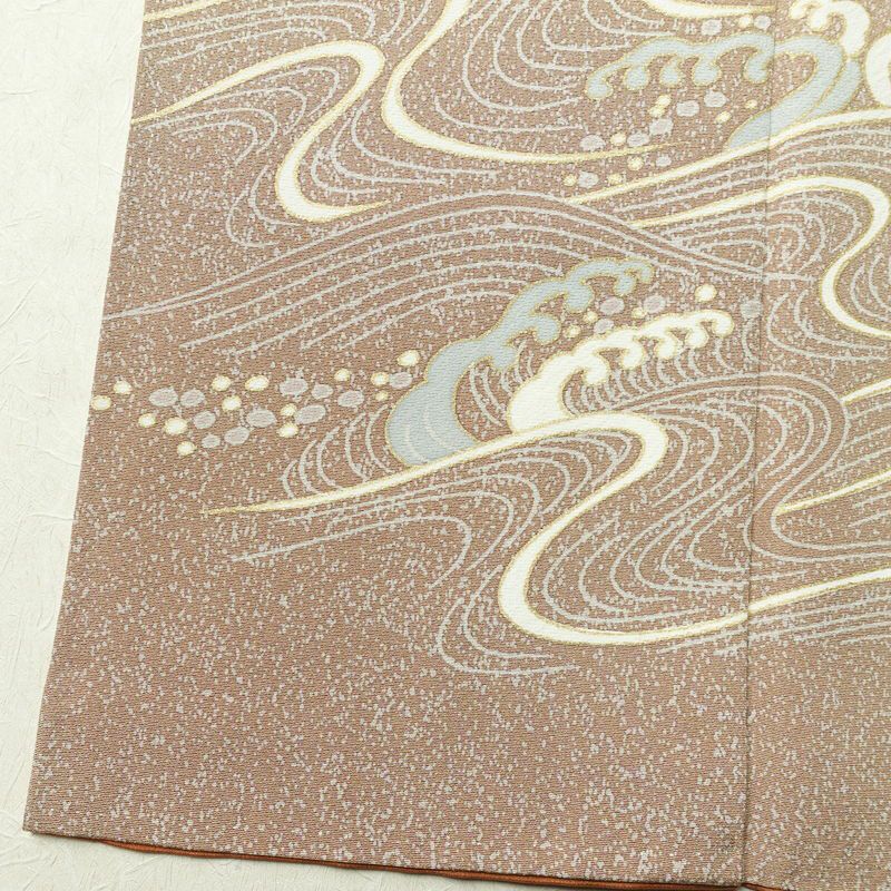 付け下げ 良品 縮緬 正絹 風景柄 袷仕立て 身丈164.5cm 裄丈70.5cm ゆったりサイズ ワイド リサイクル着物 着物 箔 金彩 入学式 卒業式 七五三 お宮参り フォーマル 上品 ベージュ_画像12