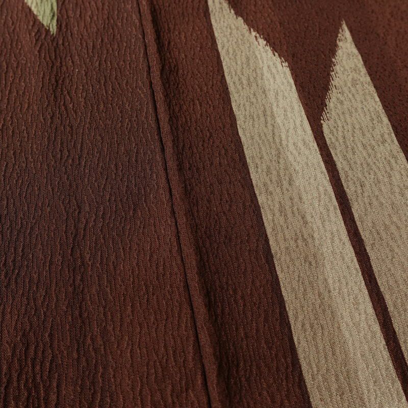 小紋 ポリエステル 古典柄 袷仕立て 身丈169cm 裄丈66.5cm リサイクル着物 着物 矢羽 モダン 茶_画像11