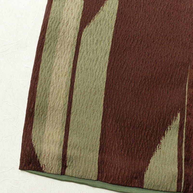 小紋 ポリエステル 古典柄 袷仕立て 身丈169cm 裄丈66.5cm リサイクル着物 着物 矢羽 モダン 茶_画像13