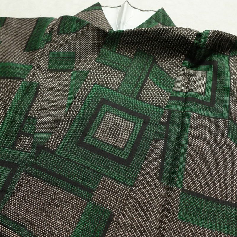 紬 正絹 幾何学柄・抽象柄 袷仕立て 身丈157.5cm 裄丈64.5cm リサイクル着物 着物 カジュアル 茶_画像16