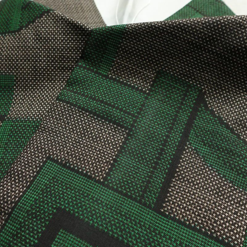 紬 正絹 幾何学柄・抽象柄 袷仕立て 身丈157.5cm 裄丈64.5cm リサイクル着物 着物 カジュアル 茶_画像17