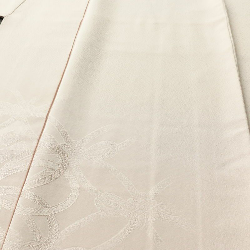 色無地 裾模様あり 一つ紋付き 正絹 古典柄 袷仕立て 身丈153.5cm 裄丈65cm リサイクル着物 着物 入学式 卒業式 七五三 お宮参り フォーマル シンプル 上品 ピンク_画像5