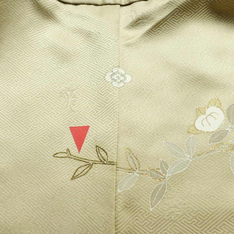 訪問着 綸子 金駒刺繍 一つ紋付き 正絹 木の葉・植物柄 袷仕立て 身丈161.5cm 裄丈65.5cm リサイクル着物 着物 箔 共八掛 入学式 卒業式 七五三 パーティー お宮参り フォーマル 雪輪 萩 ベージュ 緑・うぐいす色_画像14