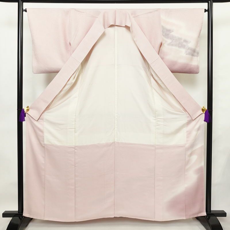 付け下げ 一つ紋付き 正絹 その他の柄 袷仕立て 身丈161.5cm 裄丈65cm リサイクル着物 着物 入学式 卒業式 七五三 お宮参り フォーマル シンプル 上品 ピンク_画像3