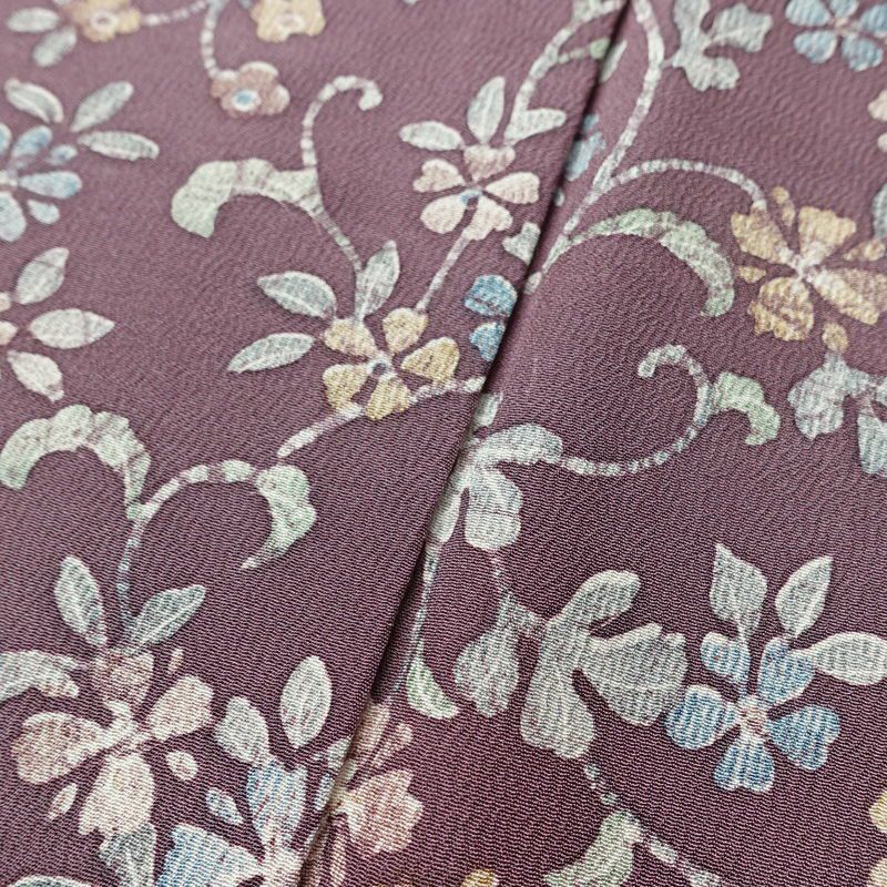 小紋 縮緬 総柄 正絹 花柄 袷仕立て 身丈155cm 裄丈65.5cm リサイクル着物 着物 紫・藤色_画像10