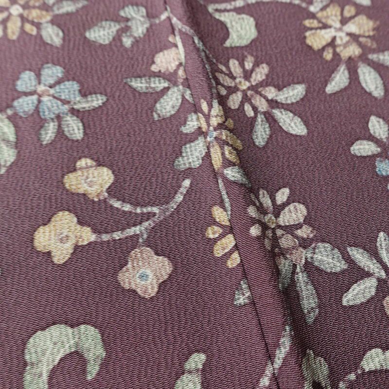 小紋 縮緬 総柄 正絹 花柄 袷仕立て 身丈155cm 裄丈65.5cm リサイクル着物 着物 紫・藤色_画像11