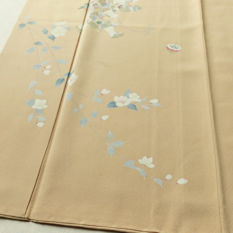 訪問着 縮緬 正絹 人物・動物柄 袷仕立て 身丈148cm 裄丈63cm リサイクル着物 着物 フォーマル シンプル 粋 ベージュ_画像4