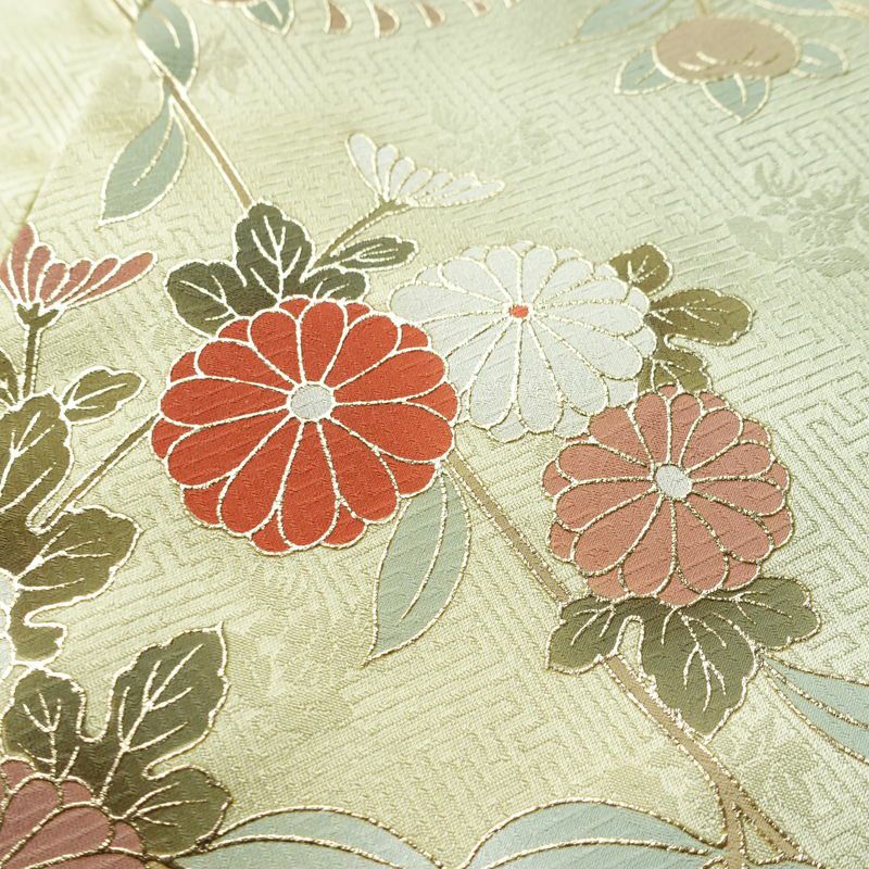 訪問着 綸子 正絹 花柄 袷仕立て 身丈165cm 裄丈66.5cm リサイクル着物 着物 箔 金彩 入学式 卒業式 七五三 お宮参り フォーマル 上品 菊 緑・うぐいす色_画像7