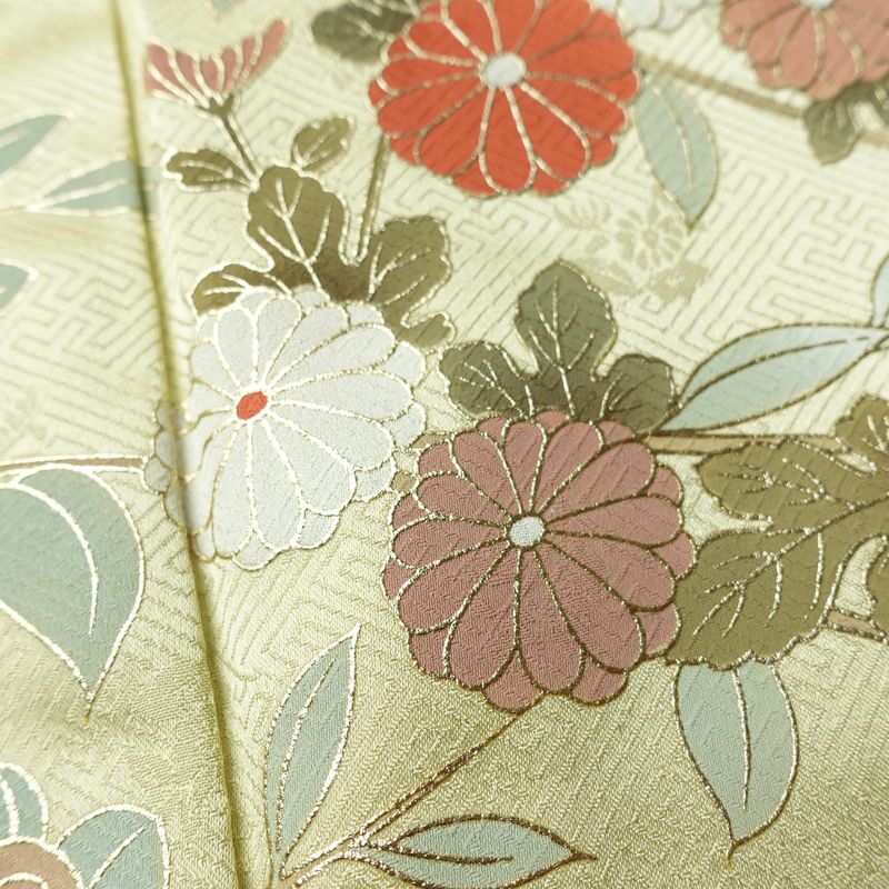 訪問着 綸子 正絹 花柄 袷仕立て 身丈165cm 裄丈66.5cm リサイクル着物 着物 箔 金彩 入学式 卒業式 七五三 お宮参り フォーマル 上品 菊 緑・うぐいす色_画像8