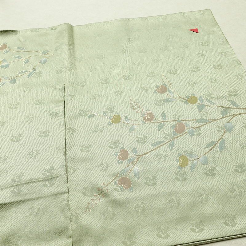 訪問着 綸子 正絹 花柄 袷仕立て 身丈165cm 裄丈66.5cm リサイクル着物 着物 箔 金彩 入学式 卒業式 七五三 お宮参り フォーマル 上品 菊 緑・うぐいす色_画像13