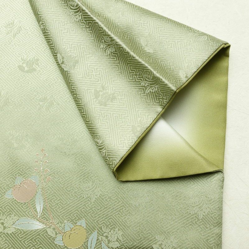 訪問着 綸子 正絹 花柄 袷仕立て 身丈165cm 裄丈66.5cm リサイクル着物 着物 箔 金彩 入学式 卒業式 七五三 お宮参り フォーマル 上品 菊 緑・うぐいす色_画像14