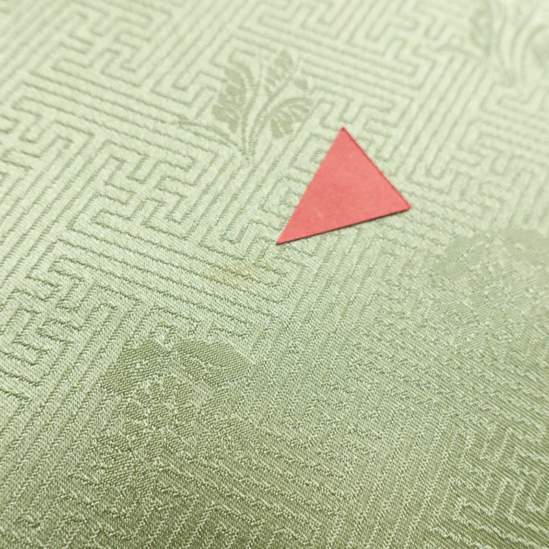 訪問着 綸子 正絹 花柄 袷仕立て 身丈165cm 裄丈66.5cm リサイクル着物 着物 箔 金彩 入学式 卒業式 七五三 お宮参り フォーマル 上品 菊 緑・うぐいす色_画像18