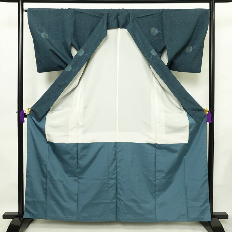 紬 正絹 古典柄 袷仕立て 身丈162.5cm 裄丈67cm リサイクル着物 着物 カジュアル 紬地 青・紺_画像3