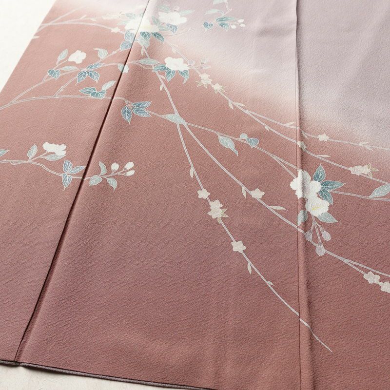 訪問着 縮緬 一つ紋付き 正絹 花柄 袷仕立て 身丈159cm 裄丈64cm リサイクル着物 着物 共八掛 入学式 卒業式 七五三 お宮参り フォーマル 上品 紫・藤色_画像4