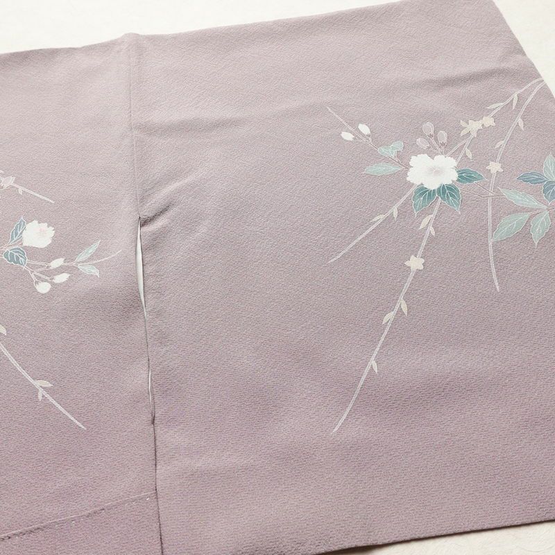 訪問着 縮緬 一つ紋付き 正絹 花柄 袷仕立て 身丈159cm 裄丈64cm リサイクル着物 着物 共八掛 入学式 卒業式 七五三 お宮参り フォーマル 上品 紫・藤色_画像15