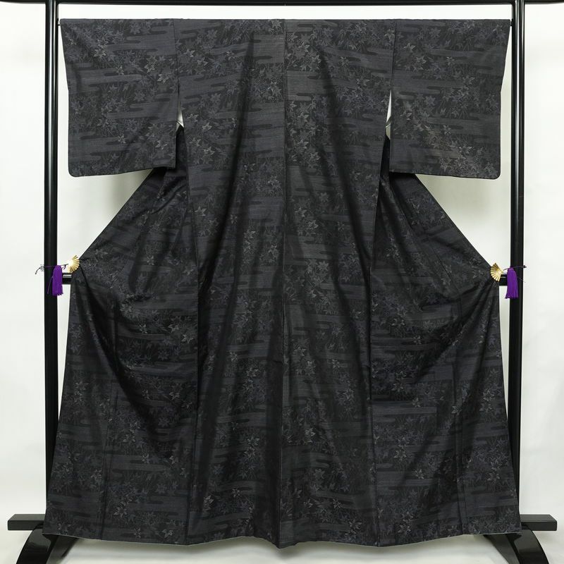 大島紬 証紙なし 正絹 木の葉・植物柄 袷仕立て 身丈161cm 裄丈67cm リサイクル着物 着物 青・紺_画像1