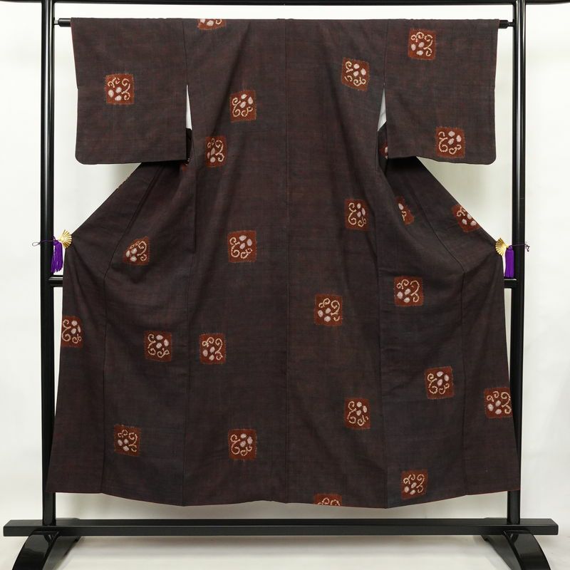 紬 紬着物 絞り 正絹 木の葉・植物柄 袷仕立て 身丈151cm 裄丈64cm リサイクル着物 着物 モダン 茶_画像1