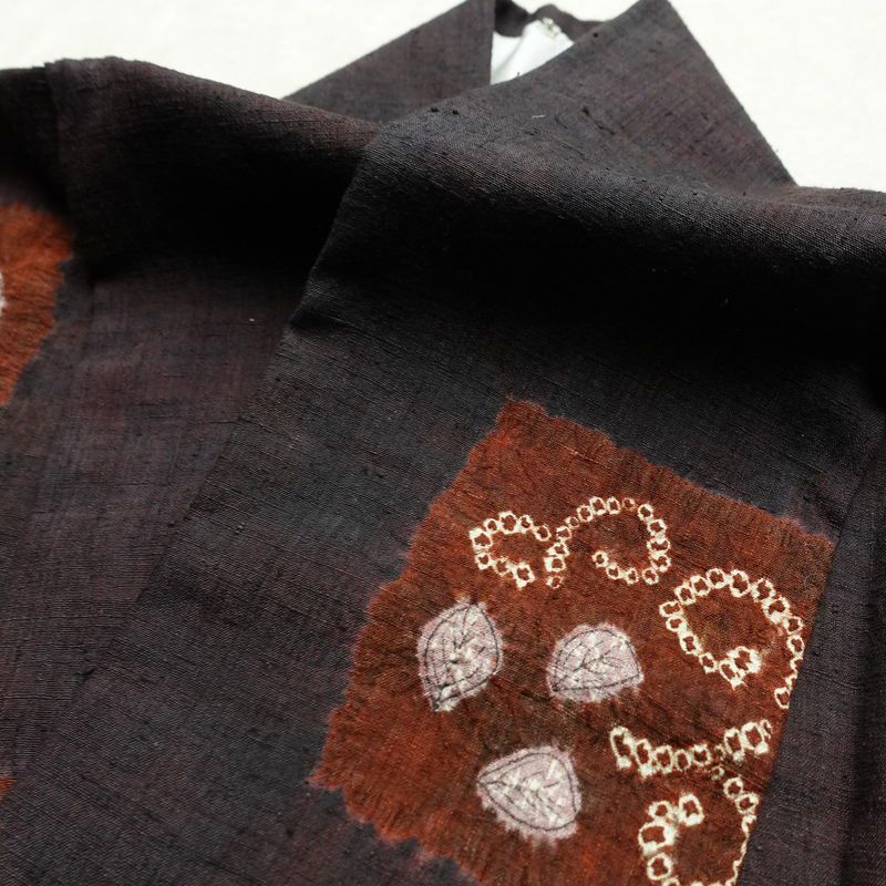 紬 紬着物 絞り 正絹 木の葉・植物柄 袷仕立て 身丈151cm 裄丈64cm リサイクル着物 着物 モダン 茶_画像18