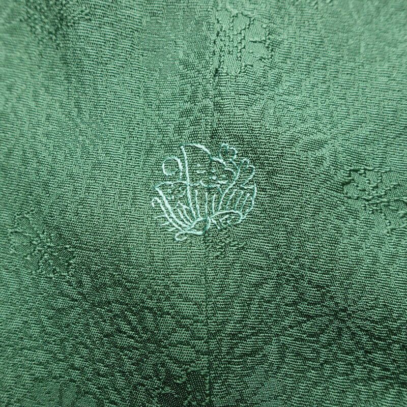 色無地 一つ紋付き 正絹 花柄 袷仕立て 身丈159.5cm 裄丈68cm リサイクル着物 着物 お茶会 シンプル 菊 緑・うぐいす色_画像12