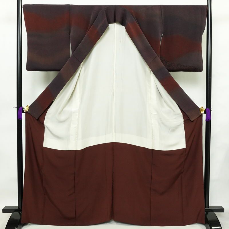 付け下げ 縮緬 正絹 幾何学柄・抽象柄 袷仕立て 身丈166.5cm 裄丈67.5cm リサイクル着物 着物 ぼかし フォーマル モダン オリエンタル 紫・藤色_画像3