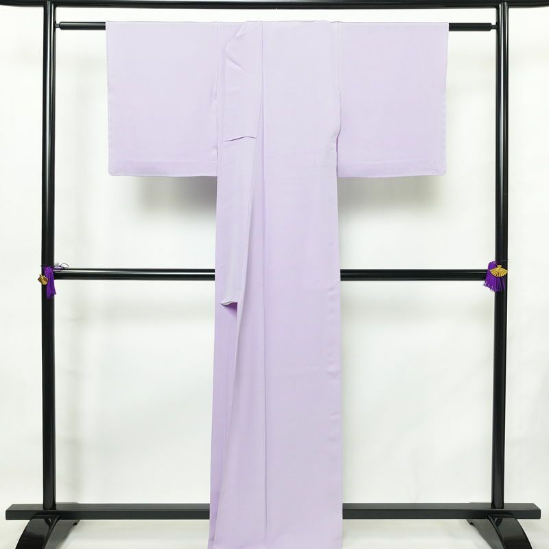 単衣 色無地 縮緬 一つ紋付き 正絹 無地 単衣仕立て 身丈162.5cm 裄丈66cm リサイクル着物 着物 お茶会 シンプル 紫・藤色_画像2