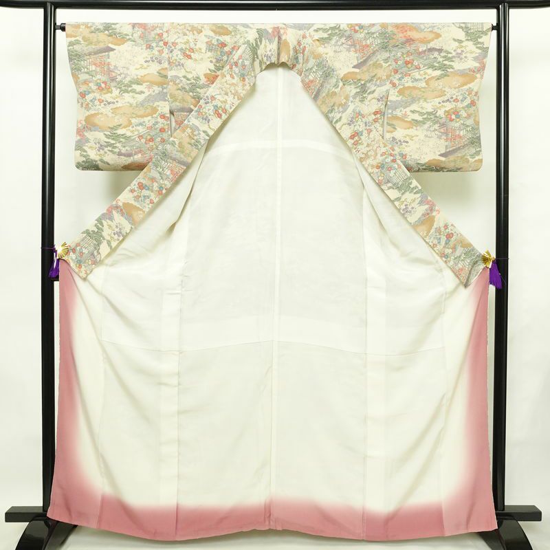 小紋 縮緬 総柄 正絹 風景柄 袷仕立て 身丈161.5cm 裄丈65cm リサイクル着物 着物 松 菊 桜 ベージュ_画像3