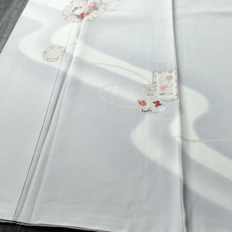 付け下げ 縮緬 正絹 古典柄 袷仕立て 身丈149cm 裄丈63cm リサイクル着物 着物 入学式 卒業式 七五三 お宮参り フォーマル シンプル 上品 グレー_画像4