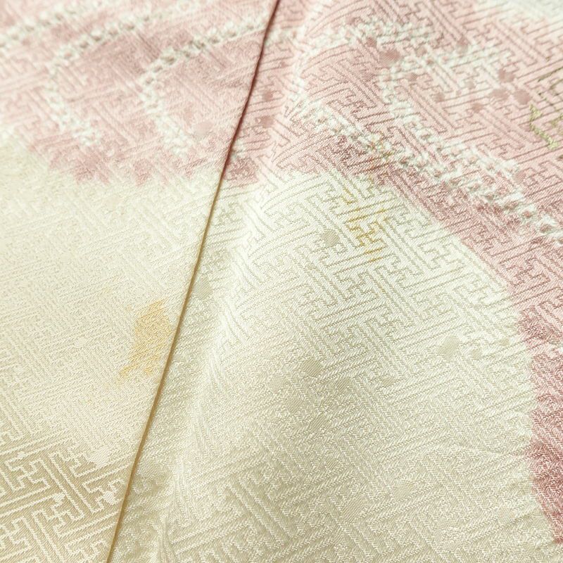 訪問着 絞り 綸子 一つ紋付き 正絹 古典柄 袷仕立て 身丈162.5cm 裄丈66cm リサイクル着物 着物 箔 入学式 卒業式 七五三 お宮参り フォーマル 上品 扇子 クリーム_画像9