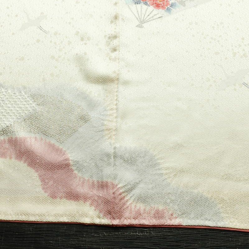 訪問着 絞り 綸子 一つ紋付き 正絹 古典柄 袷仕立て 身丈162.5cm 裄丈66cm リサイクル着物 着物 箔 入学式 卒業式 七五三 お宮参り フォーマル 上品 扇子 クリーム_画像12