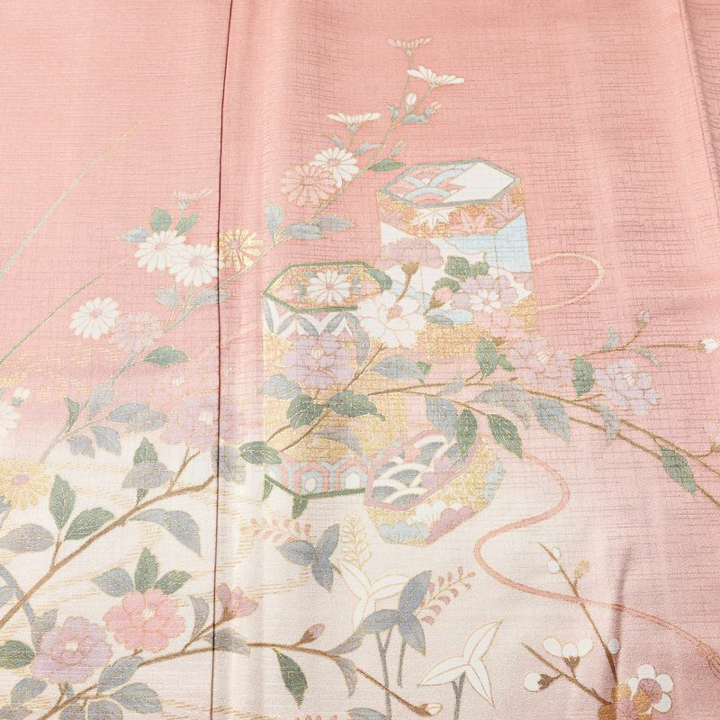 訪問着 良品 正絹 花柄 袷仕立て 身丈158.5cm 裄丈66.5cm リサイクル着物 着物 箔 金彩 入学式 結婚式 七五三 お宮参り フォーマル 華やか 四季花 ピンク_画像6