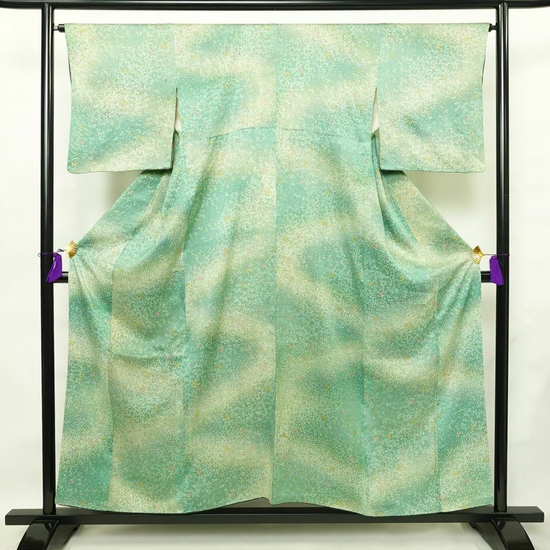 小紋 総柄 正絹 木の葉・植物柄 袷仕立て 身丈154cm 裄丈65cm リサイクル着物 街着 こもん 着物 緑・うぐいす色_画像1