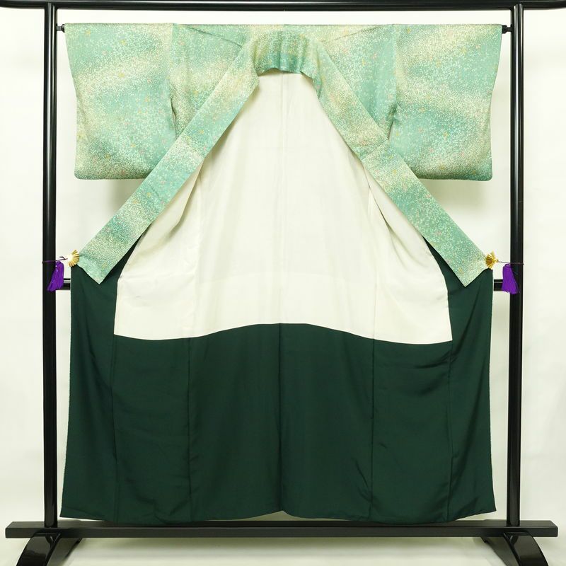 小紋 総柄 正絹 木の葉・植物柄 袷仕立て 身丈154cm 裄丈65cm リサイクル着物 街着 こもん 着物 緑・うぐいす色_画像3