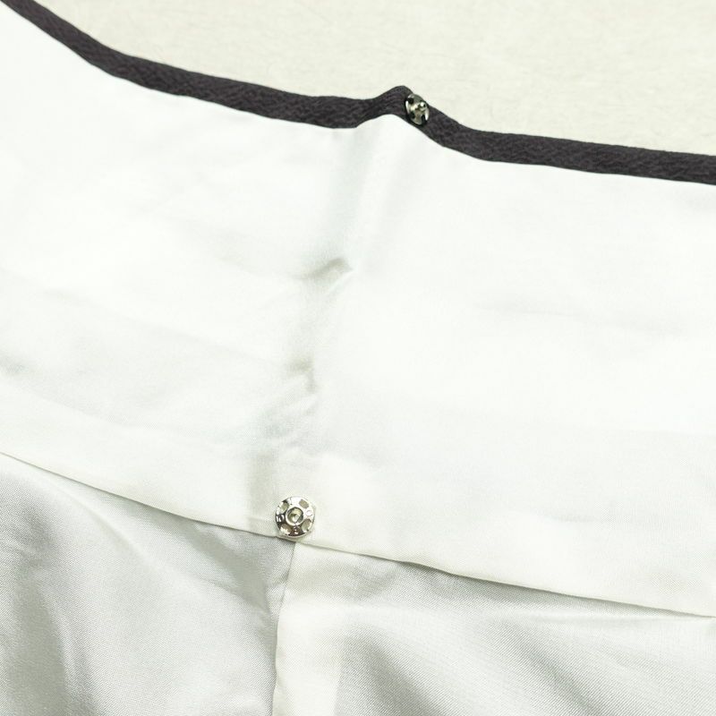 付け下げ 付下訪問着 良品 落款入り 金駒刺繍 縮緬 トールサイズ 正絹 古典柄 袷仕立て 身丈175cm 裄丈70cm リサイクル着物 着物 金彩 入学式 卒業式 七五三 パーティー フォーマル おしゃれ 紫・藤色_画像20