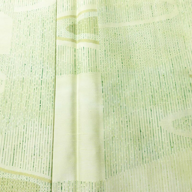 紬 良品 正絹 流水・波柄 袷仕立て 身丈162cm 裄丈64cm リサイクル着物 一部しつけ糸付き つむぎ 着物 緑・うぐいす色_画像6