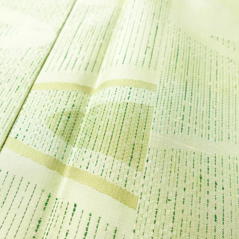 紬 良品 正絹 流水・波柄 袷仕立て 身丈162cm 裄丈64cm リサイクル着物 一部しつけ糸付き つむぎ 着物 緑・うぐいす色_画像7