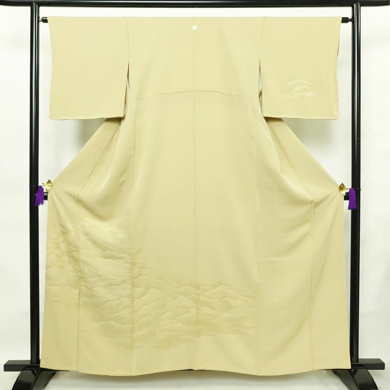 付け下げ 縮緬 一つ紋付き 正絹 風景柄 袷仕立て 身丈158.5cm 裄丈63.5cm フォーマル 着物 入学式 卒業式 シンプル 黄・黄土色_画像1