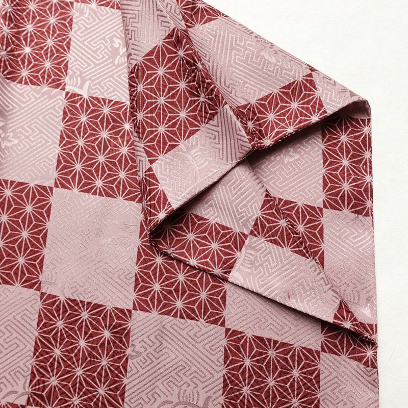 長襦袢 美品 しつけ糸付き 綸子 正絹 チェック・格子柄 袖無双・胴抜き 身丈126cm 裄丈67.5cm 麻の葉 市松 カジュアル ピンク_画像15