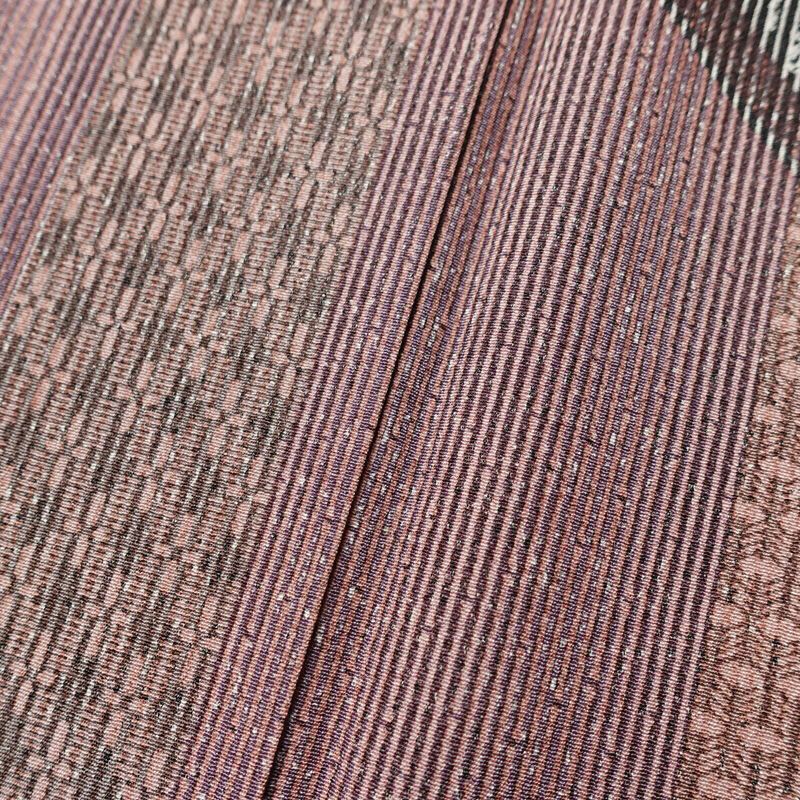 付け下げ 良品 縮緬 正絹 縞柄・線柄 袷仕立て 身丈163.5cm 裄丈67.5cm フォーマル パーティー モダン 粋 洒落 細縞 着物 黒_画像7