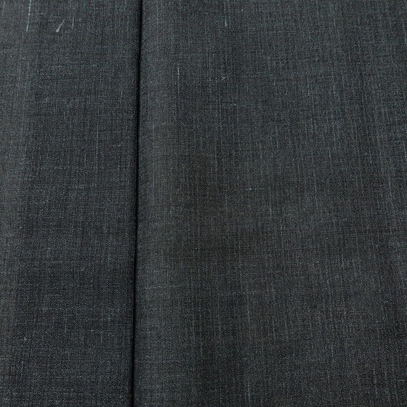 男性用 着物 美品 夏用 しつけ糸付き 正絹 無地 単衣仕立て 身丈140.5cm 裄丈66.5cm リサイクル着物 着物 未使用品 薄物 グレー_画像6