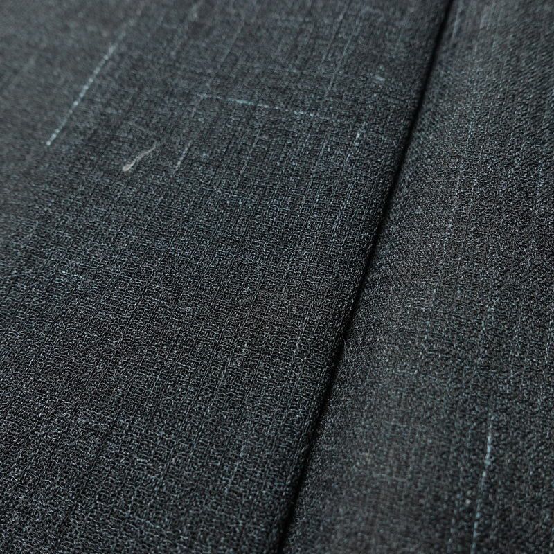 男性用 着物 美品 夏用 しつけ糸付き 正絹 無地 単衣仕立て 身丈140.5cm 裄丈66.5cm リサイクル着物 着物 未使用品 薄物 グレー_画像9