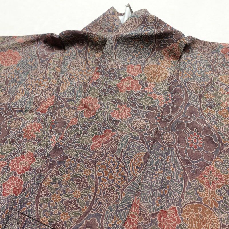 小紋 良品 しつけ糸付き 総柄 ポリエステル 幾何学柄・抽象柄 袷仕立て 身丈163.5cm 裄丈64cm リサイクル着物 着物 紫・藤色_画像16
