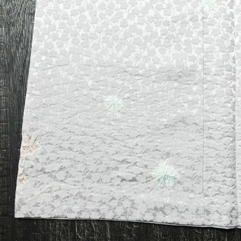 小紋 しつけ糸付き 絞り 正絹 木の葉・植物柄 袷仕立て 身丈155cm 裄丈62.5cm リサイクル着物 着物 紫・藤色_画像12