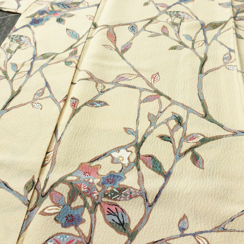 小紋 縮緬 総柄 正絹 木の葉・植物柄 袷仕立て 身丈157cm 裄丈65cm リサイクル着物 着物 ベージュ_画像5