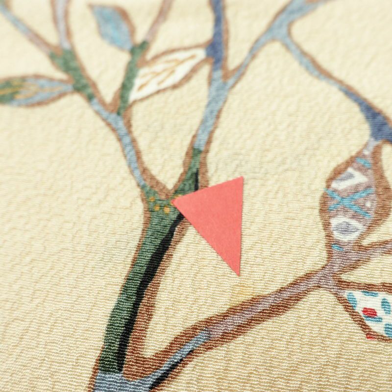 小紋 縮緬 総柄 正絹 木の葉・植物柄 袷仕立て 身丈157cm 裄丈65cm リサイクル着物 着物 ベージュ_画像9