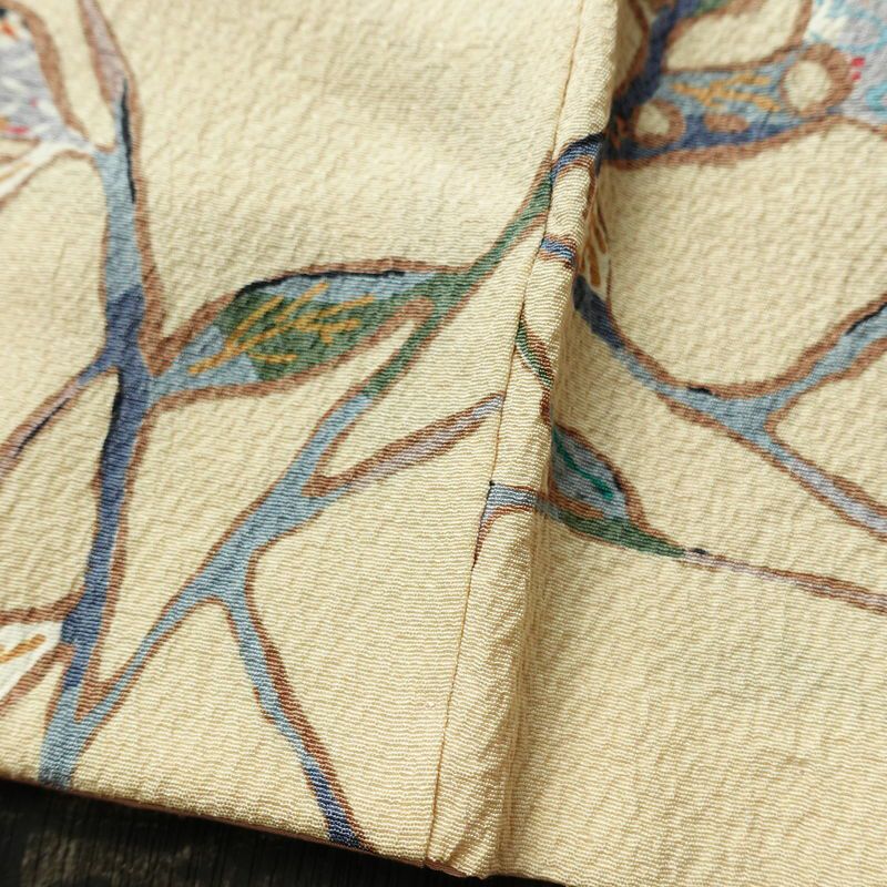 小紋 縮緬 総柄 正絹 木の葉・植物柄 袷仕立て 身丈157cm 裄丈65cm リサイクル着物 着物 ベージュ_画像11