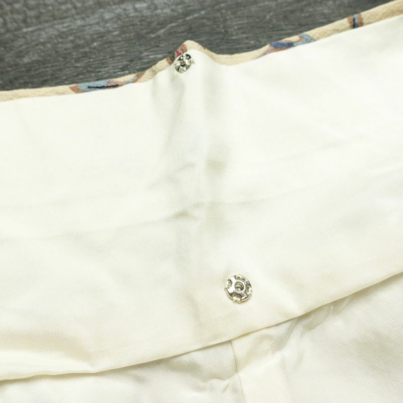 小紋 縮緬 総柄 正絹 木の葉・植物柄 袷仕立て 身丈157cm 裄丈65cm リサイクル着物 着物 ベージュ_画像19