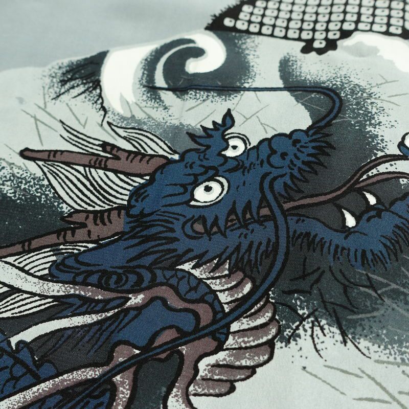 男性用 大島紬 着物 羽織 美品 しつけ糸付き アンサンブル 2点セット 正絹 亀甲柄 袷仕立て 身丈141cm 裄丈64.5cm リサイクル着物 着物 青・紺_画像21