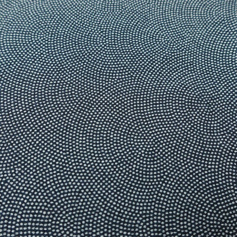 単衣 小紋 鮫小紋 良品 しつけ糸付き 縮緬 ポリエステル 単衣仕立て 身丈167cm 裄丈66.5cm リサイクル着物 着物 くすみブルー 青・紺_画像8