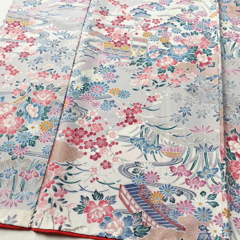 小紋 良品 しつけ糸付き 縮緬 正絹 花柄 袷仕立て 身丈162.5cm 裄丈66cm リサイクル着物 着物 金彩 多色使い_画像4