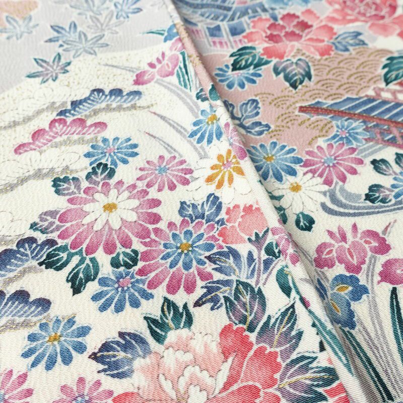 小紋 良品 しつけ糸付き 縮緬 正絹 花柄 袷仕立て 身丈162.5cm 裄丈66cm リサイクル着物 着物 金彩 多色使い_画像10